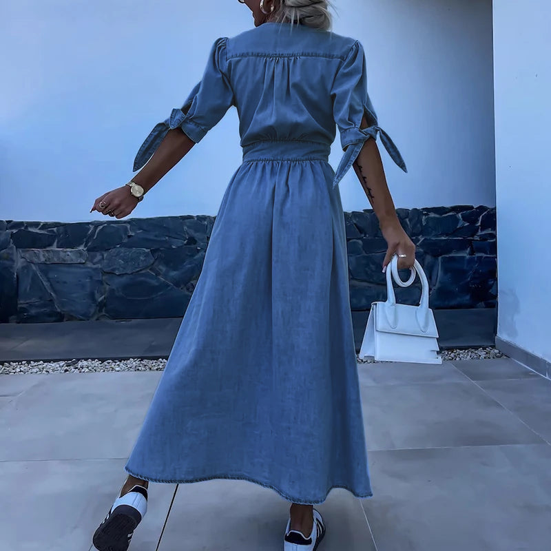 Rose™ - Langes Denim-Kleid mit V-Ausschnitt